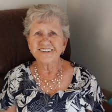 What is an easy way to make hair for a scarecrow or other knitted toys?