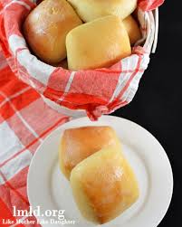 Texas Roadhouse Rolls Food Recipes Food And Drink