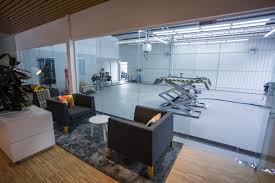 Jadual waktu solat batu pahat waktu solat adalah peruntukan tempoh atau selang masa tertentu bagi masyarakat muslim menjalani syariat solat sama ada fardhu ataupun sunat. Volvo Car Malaysia Expands Dealer Network With New Batu Pahat 3s Centre News And Reviews On Malaysian Cars Motorcycles And Automotive Lifestyle