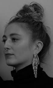 Aline stellt sich vor