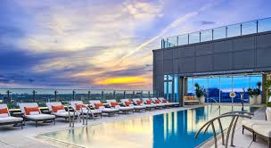 It is located on the northwestern shore of lake ontario. Hotel X Toronto Official Site Lakefront Hotel Downtown Toronto