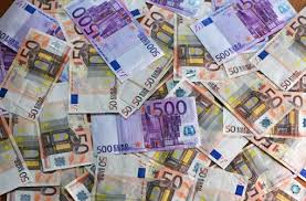 Ironischerweise war diese überweisung nämlich legal. Hannover Fremdes Geld Verprasst Mann Muss 170 000 Euro Zuruckzahlen Panorama Stuttgarter Nachrichten