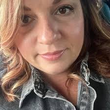 Tamara Wolfe's Instagram, Twitter & Facebook