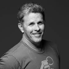 Mike Steadman's Instagram, Twitter & Facebook