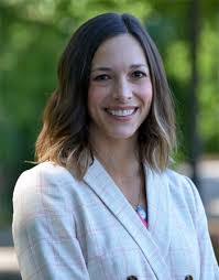 Carrie Stanton's Instagram, Twitter & Facebook