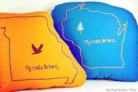 Find the best farewell gifts for any occasion at gifts.com and send your loved one off with a bang. Moving Away Gift Ideas Goodbye Gifts For Friends Moving Away