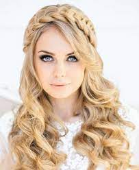 With all the #zoom classes going on, rylan is back today to teach you her 3 easy diy zoom hairstyles… hairstyles. 2015 Hair Styles Mehndi Designs
