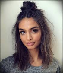 But there are ways you can change the tradition of medium length hairdos and you can do so in no time. 20 Pretty And Simple Hairstyles For Girls With Shoulder Length Hair Medium Hair Styles Hair Lengths Medium Length Hair Styles