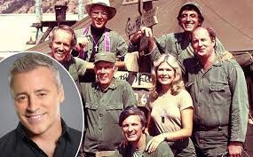 Cast of friends by vbplayer. Friends Reunion Matt Leblanc Pulls Off Classic Joey As He Shares The News With His Fans