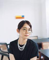 石田ゆり子のフォトエッセイ lily s closet 番外編 書籍には登場しなかった私服スタイルを特別披露 ginza 東京発信の最新ファッション カルチャー情報 fashion 石田ゆり子 女の子の髪 ファッション
