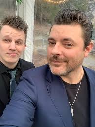 Laura Clelland's Instagram, Twitter & Facebook