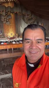Desde #México , nuestro director el padre @Javier Riveros envía un saludo a  toda nuestra familia Minuto de Dios y clama la intercesión de la  #VirgenDeGuadalupe por cada intención de oración 😇🙏🇲🇽🇨🇴 ...
