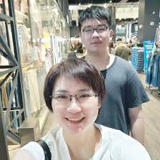 請問哪裡買的到大盒的雞蛋（不是超市的十顆裝）， 裸賣的也可以。 因為最近想補充蛋白質，蛋的用量會很兇。 謝謝各位。