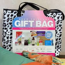 Max The Unicorn Priceline Skincare Bag Gift With Purchase Skin Care Skin Care Gifts Buy Skincare