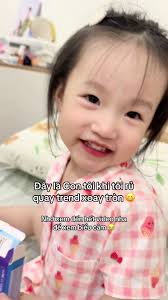 2 tuổi rồi nên làm gì cũng phải xin phép , bả quay được vài vòng chóng mặt  lăn ra , mẹ thì tiền đình . Xin phép out trend 😂😂😂#viral #xuhuong  #embedethuong #embedangyeu #mevabe #trendxoaydienthoai