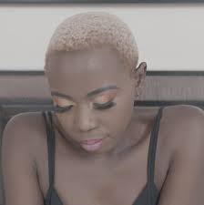 Blessed Sunday 👗 @shinegal_fashion 👠 @eveshancollection