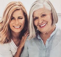 Explore tweets of deborah hutton @deborahhutton on twitter. Deborah Hutton Age Salary Net Worth Partner Husband Nationality