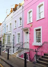 ピンク 紫 建物 洋風 窓 建物 窓 風景