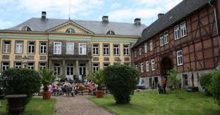 Steinhude Am Steinhuder Meer 100 Jahre Rhododendronallee Im Schloss Hagenburg Steinhude Steinhuder Meer Burg