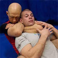 Woman puts sexual attacker to sleep with triangle choke learned at self defense class may 20, 2015 bjjee bjj news , featured cheltenham, england, a woman defended herself from a sexual attacker by using a triangle choked that she learned in a self defense class. Can You Bite Your Way Out Of A Rear Naked Choke Hold Quora