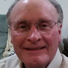 Grow through what you go through and Smile a little more,Don't apologize  for your wrinkles, your voice, or your past and celebrate by  living.🙏😊#selfie #smile