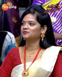 ஆத்தி... என்ன புடவையே இந்த விலை விக்குது...!😱😲