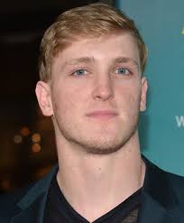 Jake joseph paul (born january 17, 1997) is an american youtuber, internet personality, actor, rapper and professional boxer. Logan Paul Is An American Web Video Star On Vine Born April 1 1995 In Ohio He Is A Former State Champion High School Wr Logan Paul Jake Paul Awkward Moments