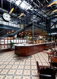 Dishoom Restaurant King S Cross London Nice Good Combination It Makes Us Feel That This Restaurant Has Been A Restaurant Design Bar Design Cafe Design