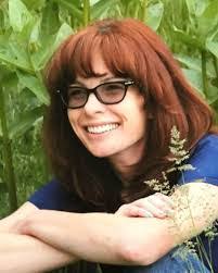 Kim Woodhouse's Instagram, Twitter & Facebook