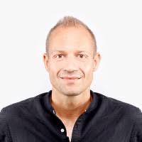 Daniel Cron's Instagram, Twitter & Facebook