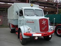 Http Nsa37 Casimages Com Img 2017 06 08 170608090246582288 Jpg Vieux Camions Voiture Vintage Camion