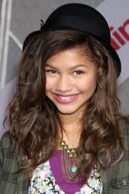 젠데이아(Zendaya)가 누군데 어떻게 뜬거임? (스압주의) - 더쿠