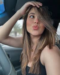 Meche Pesantes Cabrera added a...