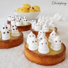 Tartelettes Au Citron Meringue Fantome Special Halloween Dodofairy Mini Tarte Tartelettes Citron Citron Meringuee
