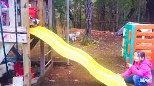 Archived tomt gif a gif of a kid going down a slide. Kid Bon Rutschen Gif Find On Gifer