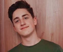 what hair style is better : r/DannyGonzalez