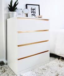 Die 13 Schonsten Ikea Hacks Fur Dein Schlafzimmer Desired De Ikea Kleines Schlafzimmer Ikea Hacks Ikea Ideen