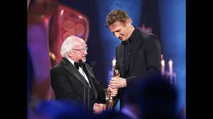Жизнь так коротка / life`s too short (2011) (сериал). Liam Neeson Ifta Outstanding Contribution To Cinema Award Recipient Youtube
