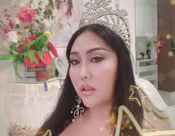 Phi Thanh Vân xuất hiện với gương mặt khác lạ dấy lên nghi vấn thẩm mỹ