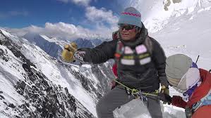 한국 정통 아웃도어 트렉스타 소개, 패션, 신발, 잡화 등 시즌 상품 및 look book 제공 Ymhii Abunulrm