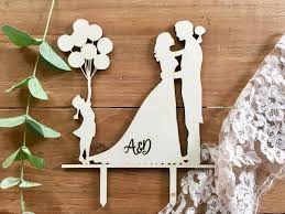 167,850,151 su foto stock online. Cake Topper Sposi Stilizzati Con La Sagoma Degli Sposi