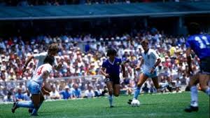 Partido del mundial méxico 1986 entre argentina e inglaterra. El Dia Que Maradona Bailo A Inglaterra En Mexico 1986 Al Estilo De Paso A Paso Tyc Sports