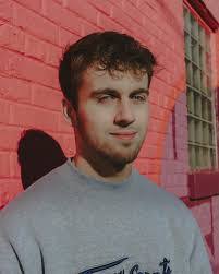 Allie Kundert's Instagram, Twitter & Facebook