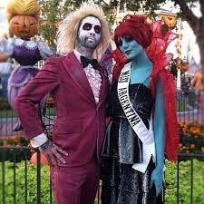 Diy Beetlejuice Miss Argentina Costume Maskerix Com Beetlejuice Halloween Costume Beetlejuice Halloween Miss Argentina Costume