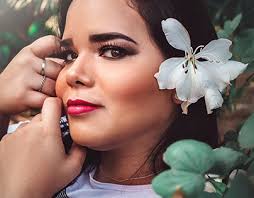 Plussize Editorial Proyectos :: Photos, videos, logos, illustrations and  branding :: Behance