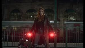 The avengers:infinity war star shares a few thoughts about scarlet witch's movie costume as we share some of her classic comic book outfits. Epic Avengers Infinity War Behind The Scenes Video Shows How One Scarlet Witch Fight Came Together Cinemablend