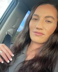 Shanna Solomon's Instagram, Twitter & Facebook