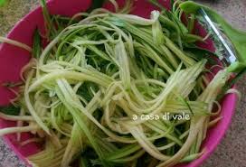 Spaghetti Di Zucchine Spaghetti Zucchine Cibo Etnico