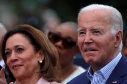 Bà Harris làm tốt hơn Tổng thống Biden ở các bang chủ chốt