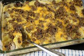 Spectacularly Easy Meals For Your Large Family Beef Recipes Hamburger Potato Casserole Potatoe Casserole Recipes